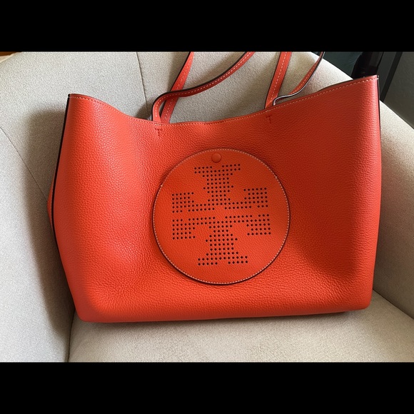 Tory Burch Orange perforated tote bag and wallet - Picture 2 of 12